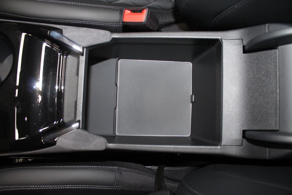 2025 Audi e-tron Premium Electric Motor