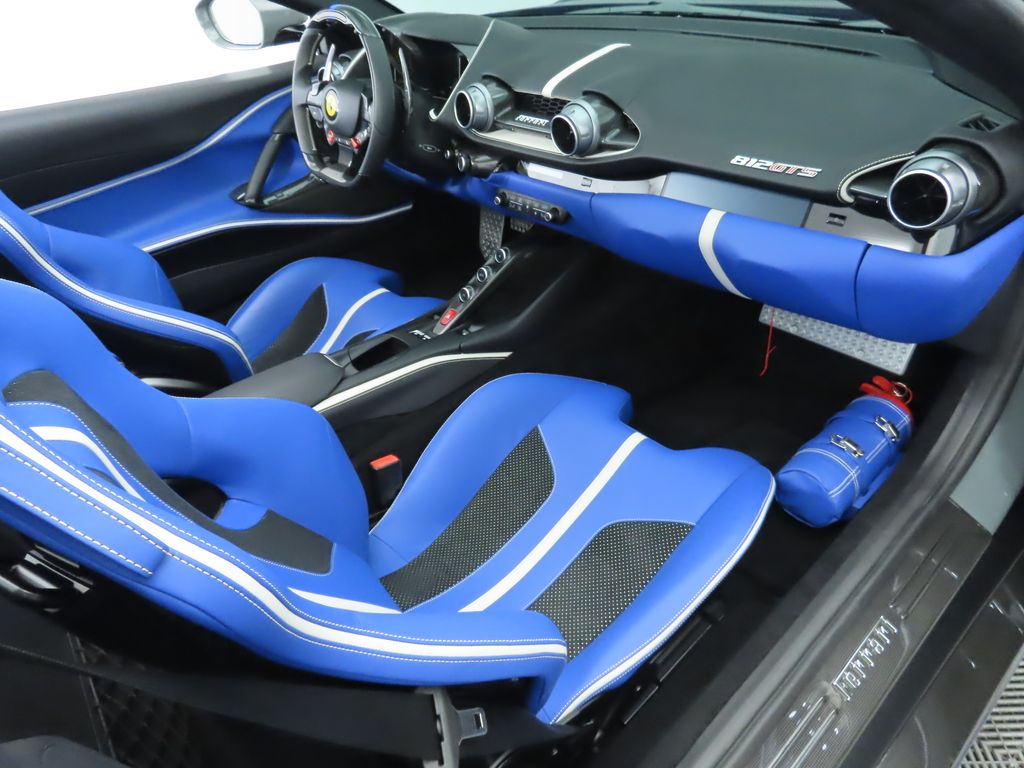 2023 Ferrari 812 GTS