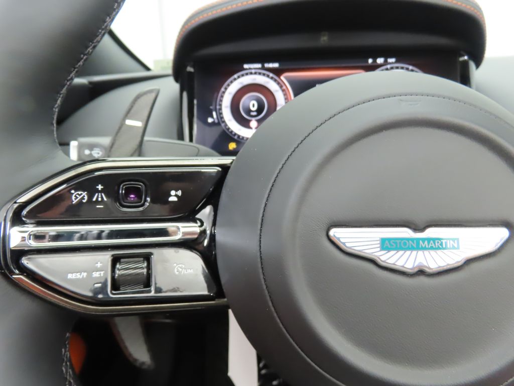 2025 Aston Martin DB12