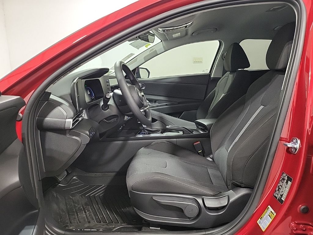 2025 Hyundai Elantra