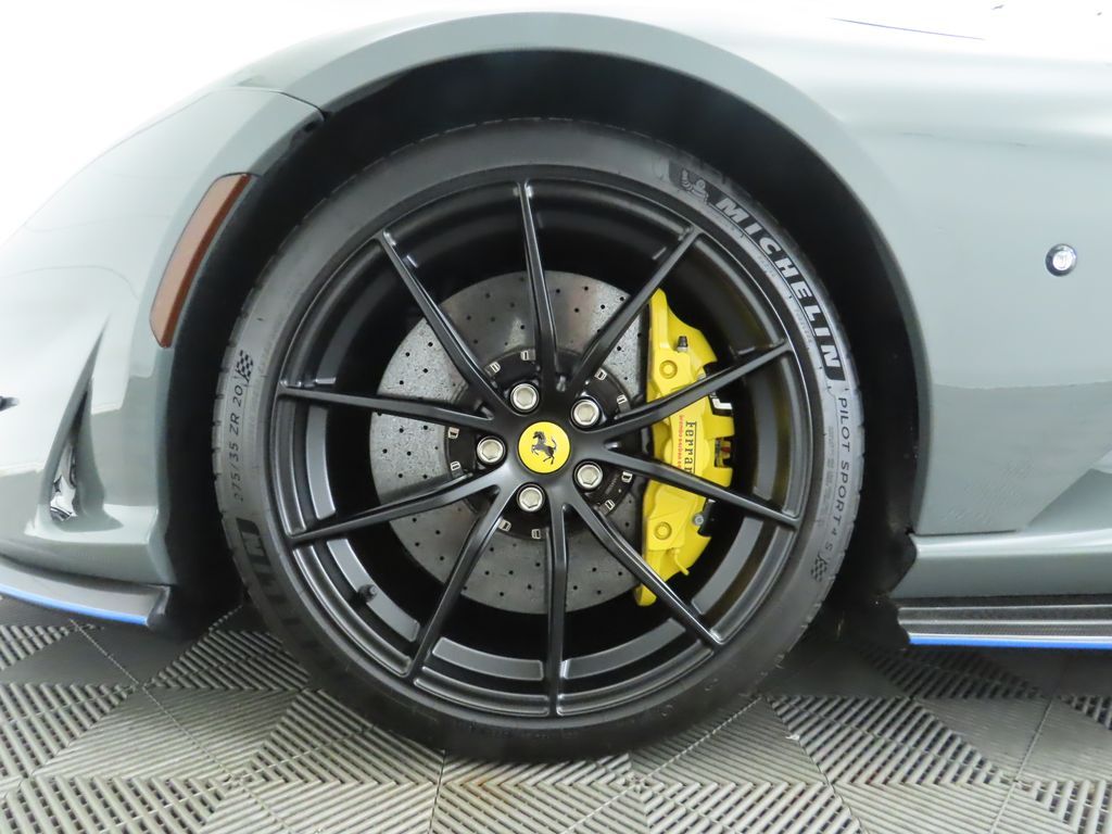 2023 Ferrari 812 GTS