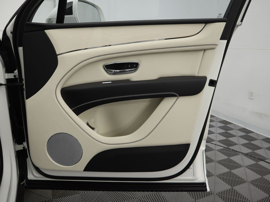 2024 Bentley Bentayga