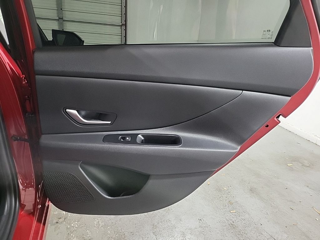 2025 Hyundai Elantra