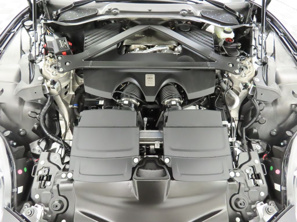 2025 Aston Martin DB12