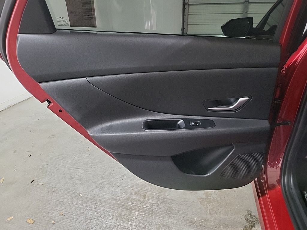 2025 Hyundai Elantra