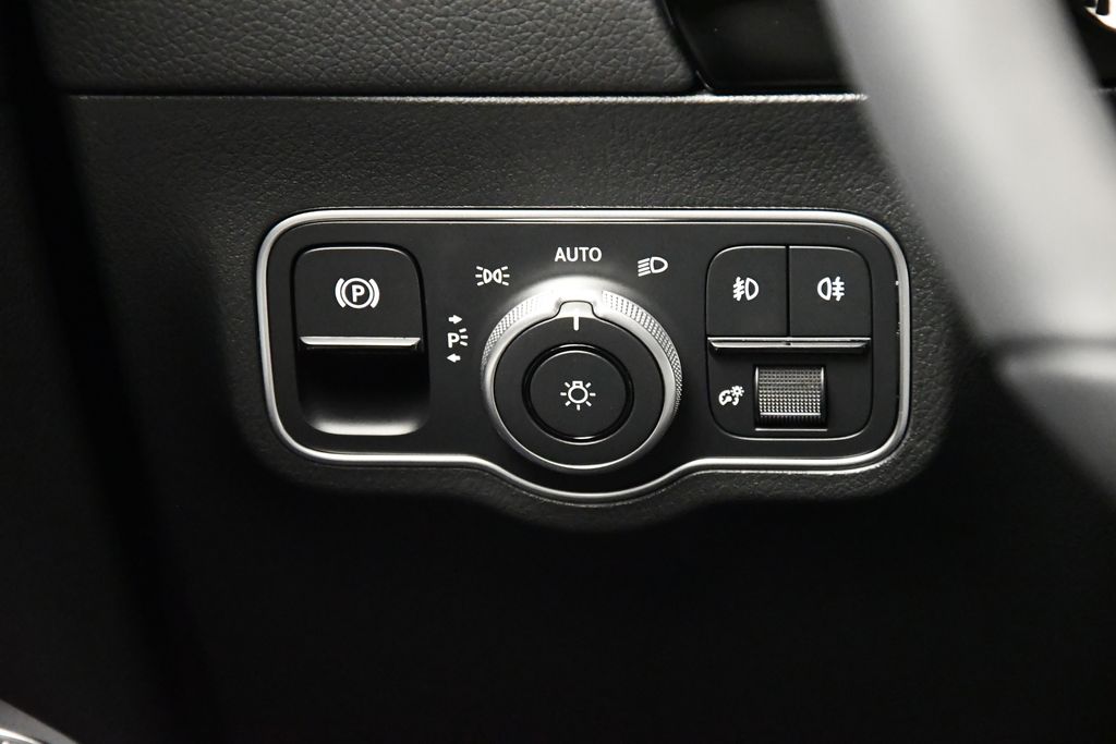 2025 Mercedes-Benz GLA