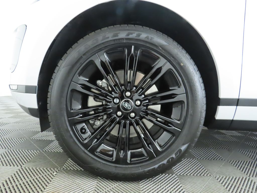 2025 Land Rover Range Rover Evoque