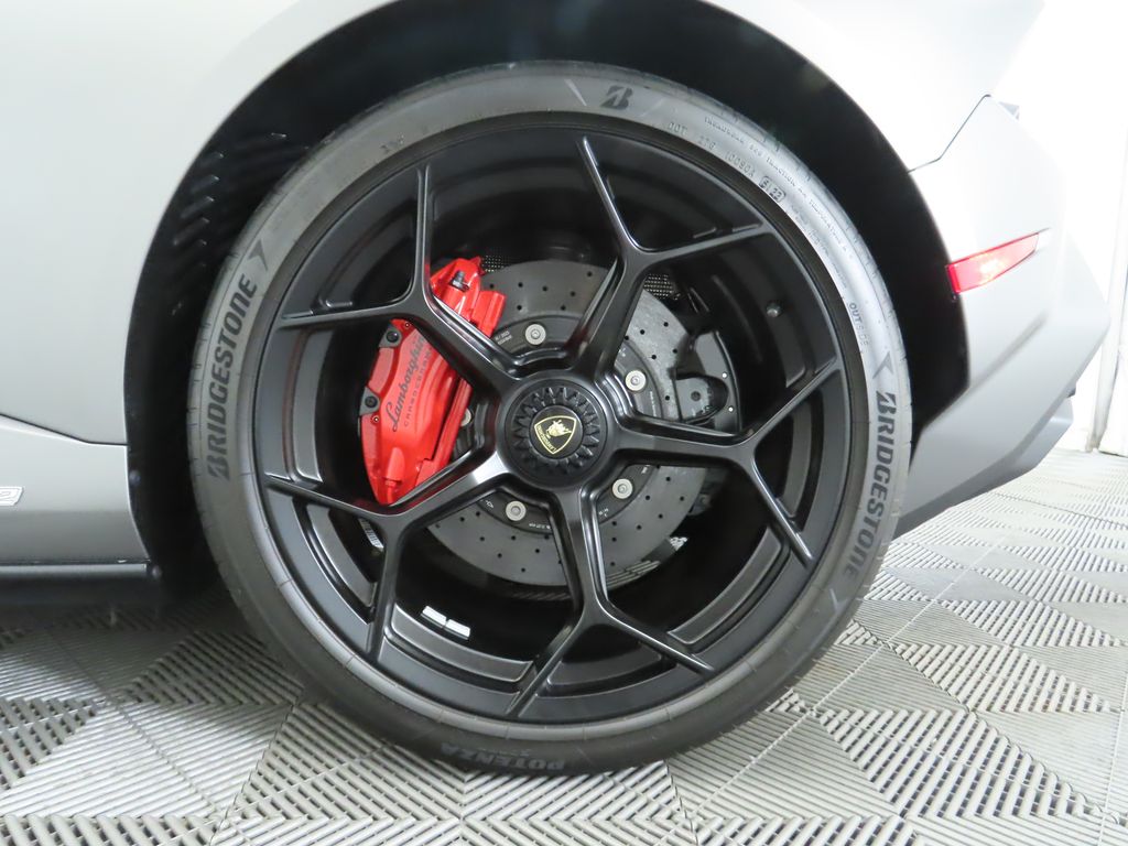 2023 Lamborghini Huracan Tecnica