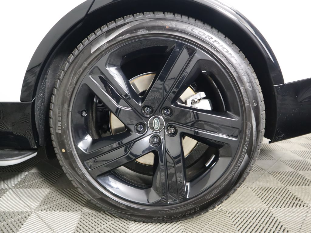 2025 Land Rover Discovery