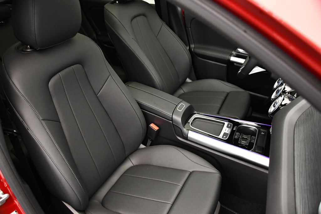 2025 Mercedes-Benz GLA