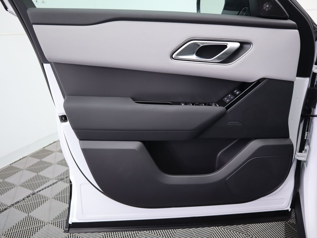 2025 Land Rover Range Rover Velar