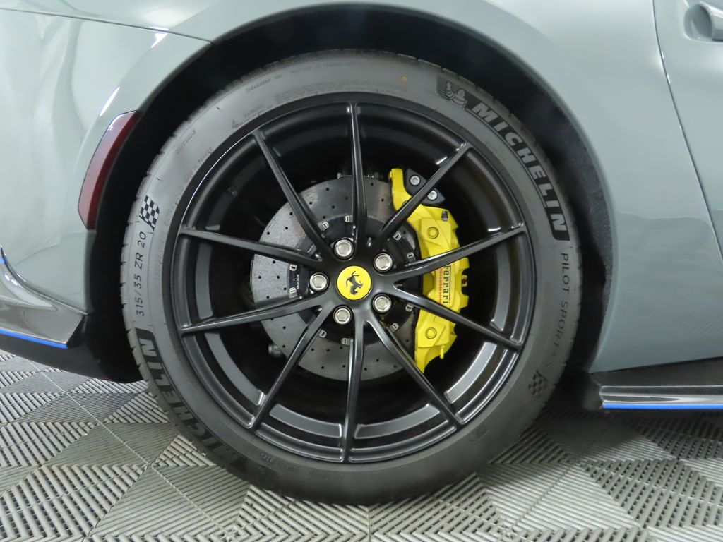 2023 Ferrari 812 GTS