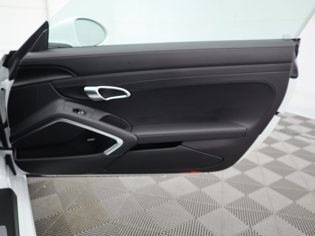 2025 Porsche 718 Cayman