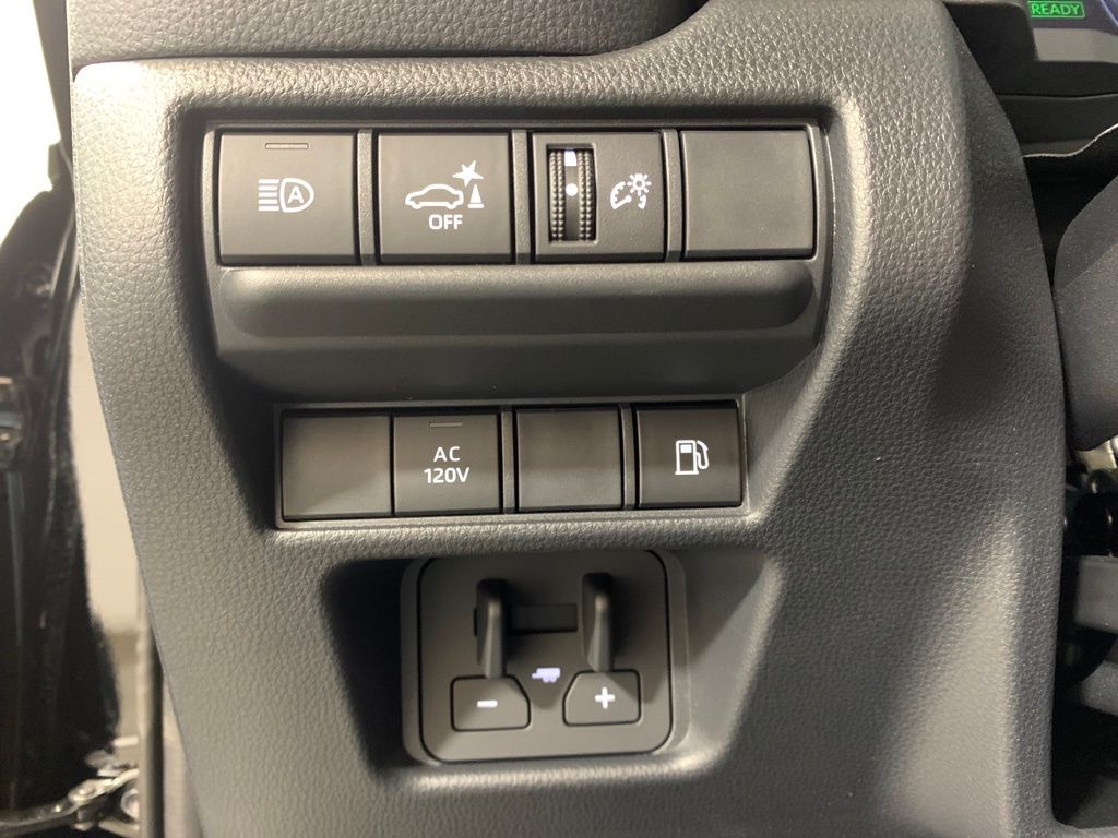 2025 Toyota Land Cruiser