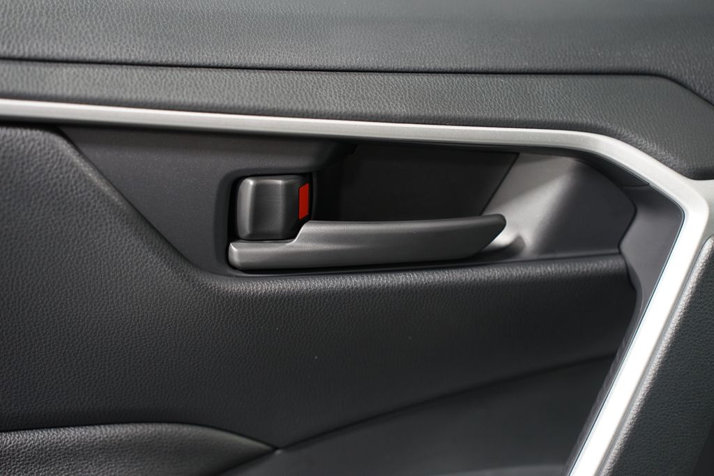 2025 Toyota RAV4 Hybrid