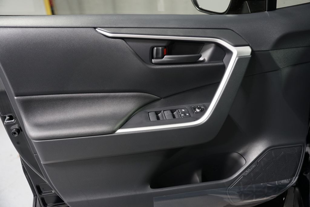 2025 Toyota RAV4 Hybrid