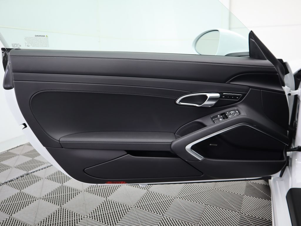 2025 Porsche 718 Cayman